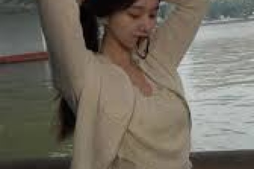 网红蓝战非复出带货3天破千万曾豪言年入九位数引发热议
